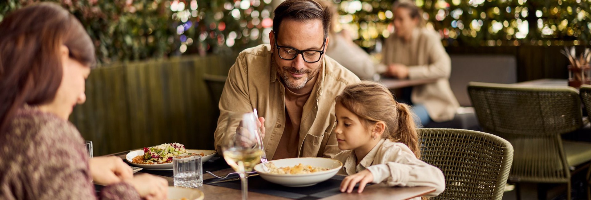 A family dining together at Mason's Restaurant